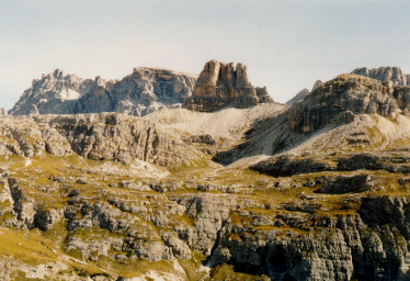 Blick zum Toblinger Knoten über das Ursprungstal der Schwarzen Rienz.