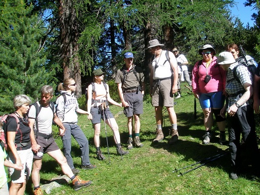 Runde vor dem Aufstieg zum Tschirgant