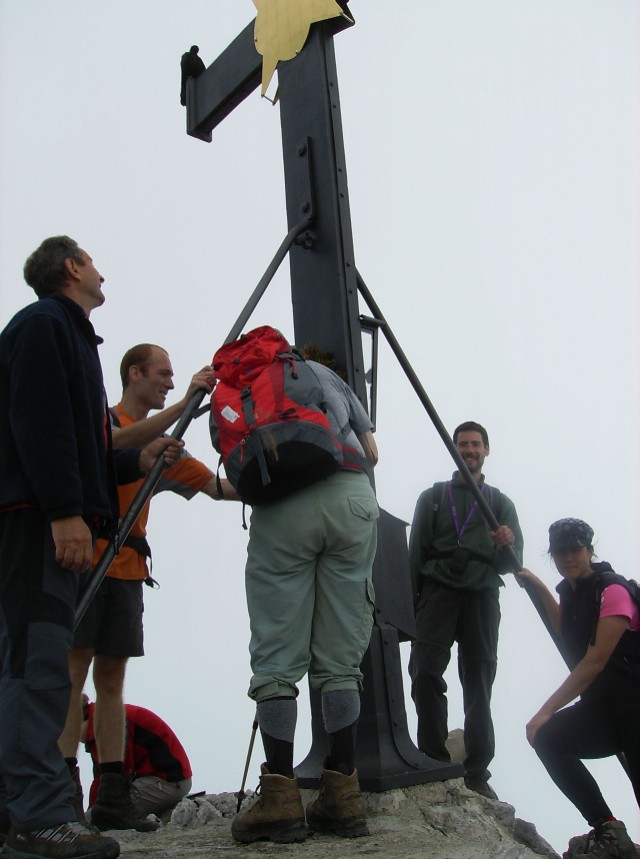 Ankunft beim Gipfelkreuz des Hochstaufen