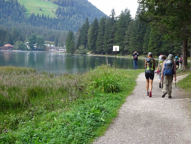 Rückwanderung vom Lungkofel vorbei am Toblacher See