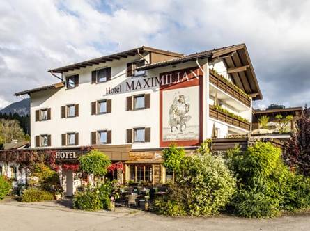 Gebäudeansicht Hotel MAXIMILIAN