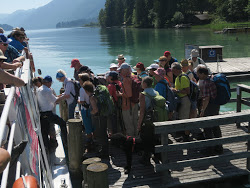 Mittwoch: auf zur Schifffahrt und Steinwand Wanderung