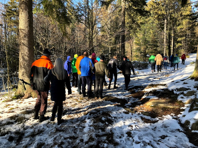 Die Gruppe bei der Schneewanderung am 09.02.2020 um 14:36 in der Nähe von Schindlau auf 936 Metern